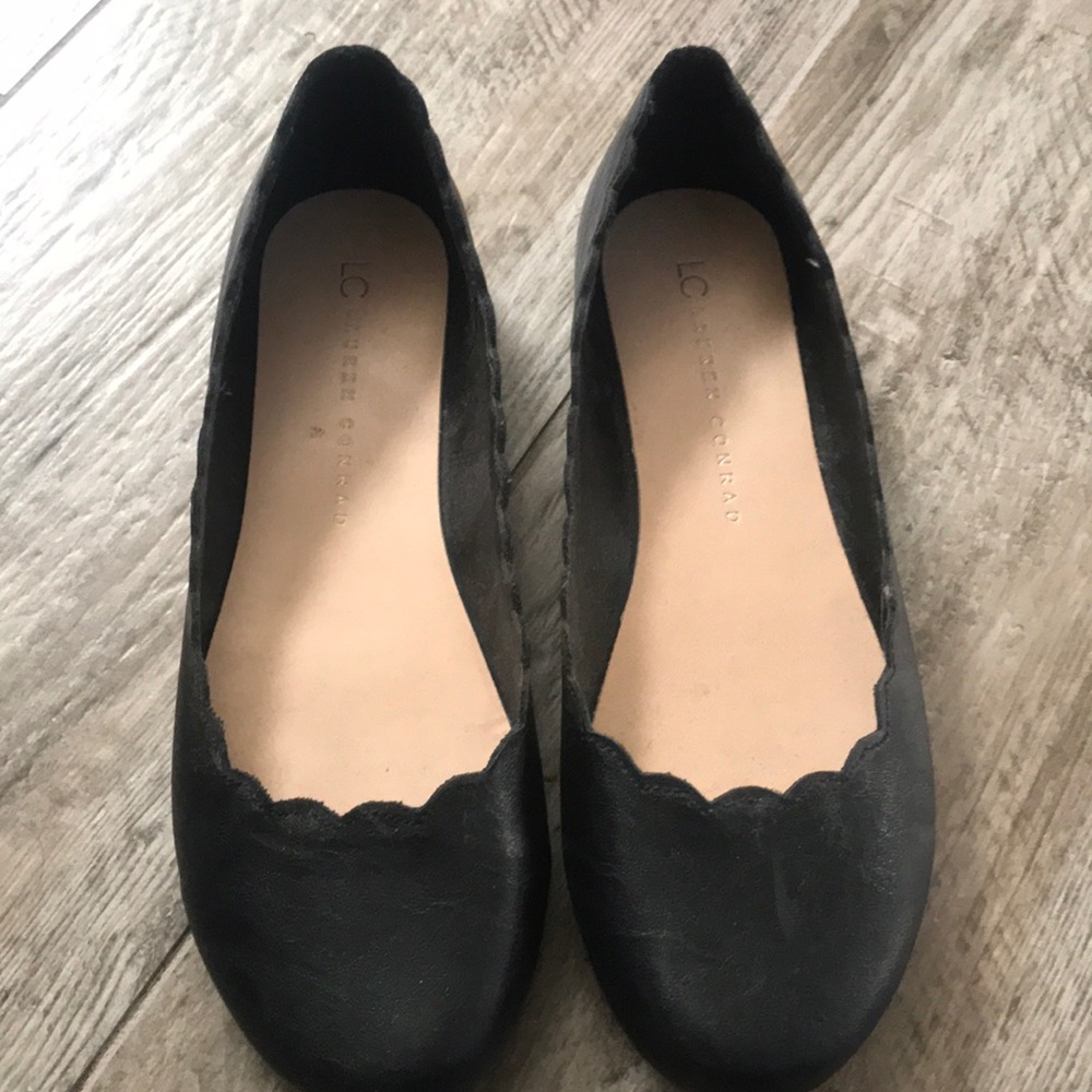 Lauren Conrad Black Scallop Trim Flats